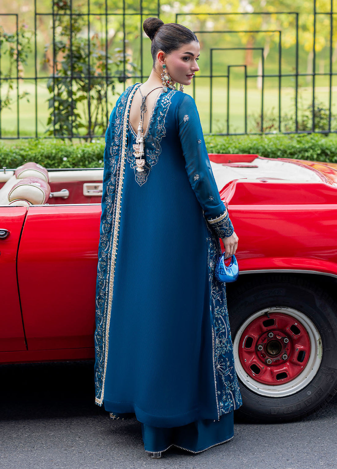 Sahane | At First Glance | CT 25008 Breeze