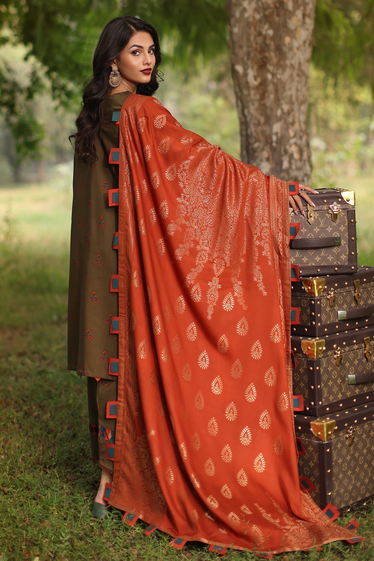 Charizma | Signature C Print | SPW4-03