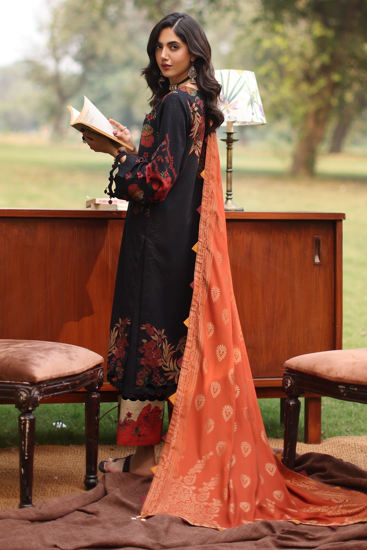 Charizma | Signature C Print | SPW4-08