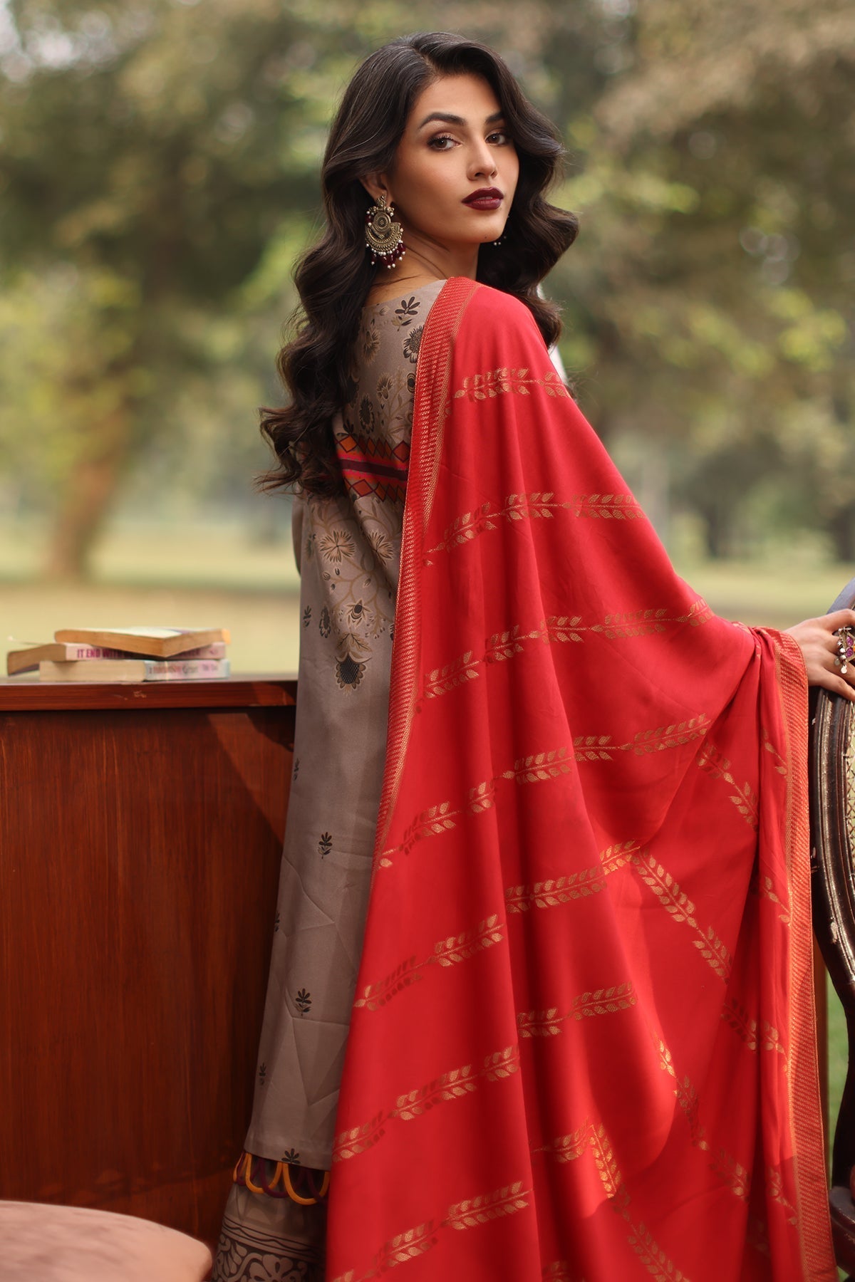 Charizma | Signature C Print | SPW4-07