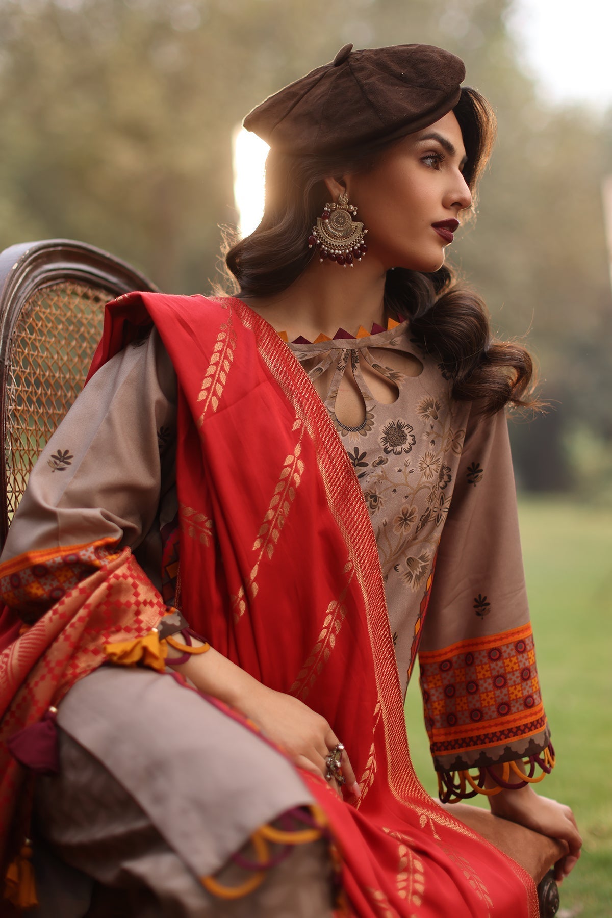 Charizma | Signature C Print | SPW4-07