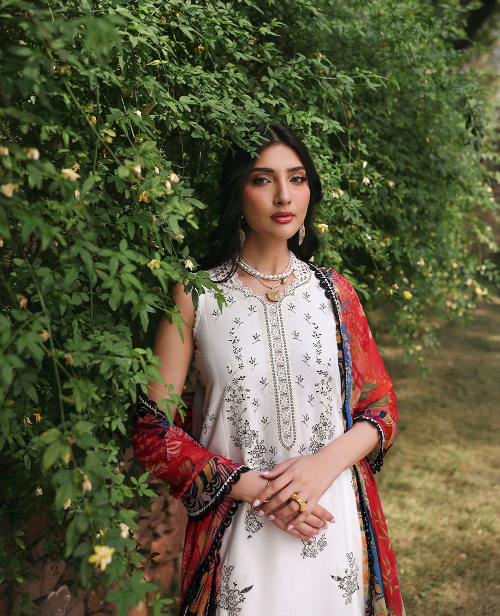 Republic Womenswear | Talia Luxury Lawn 25 | D1-B - Lunara