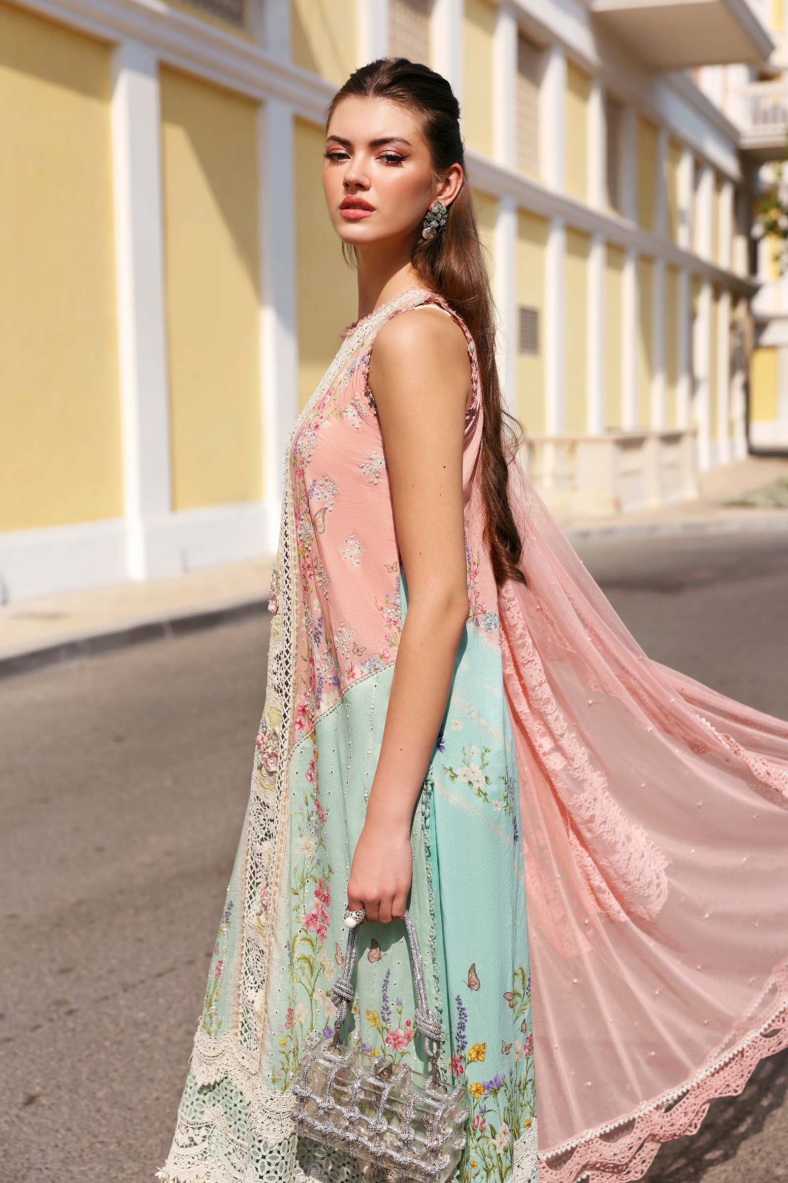 Maria B | Lawn 26 | D-2606-A
