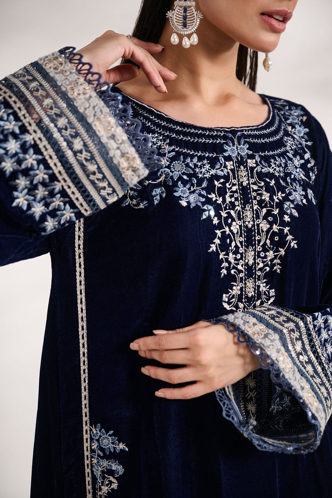 Dhanak | Velvet Edit | FW24DA-1891 NAVY BLUE