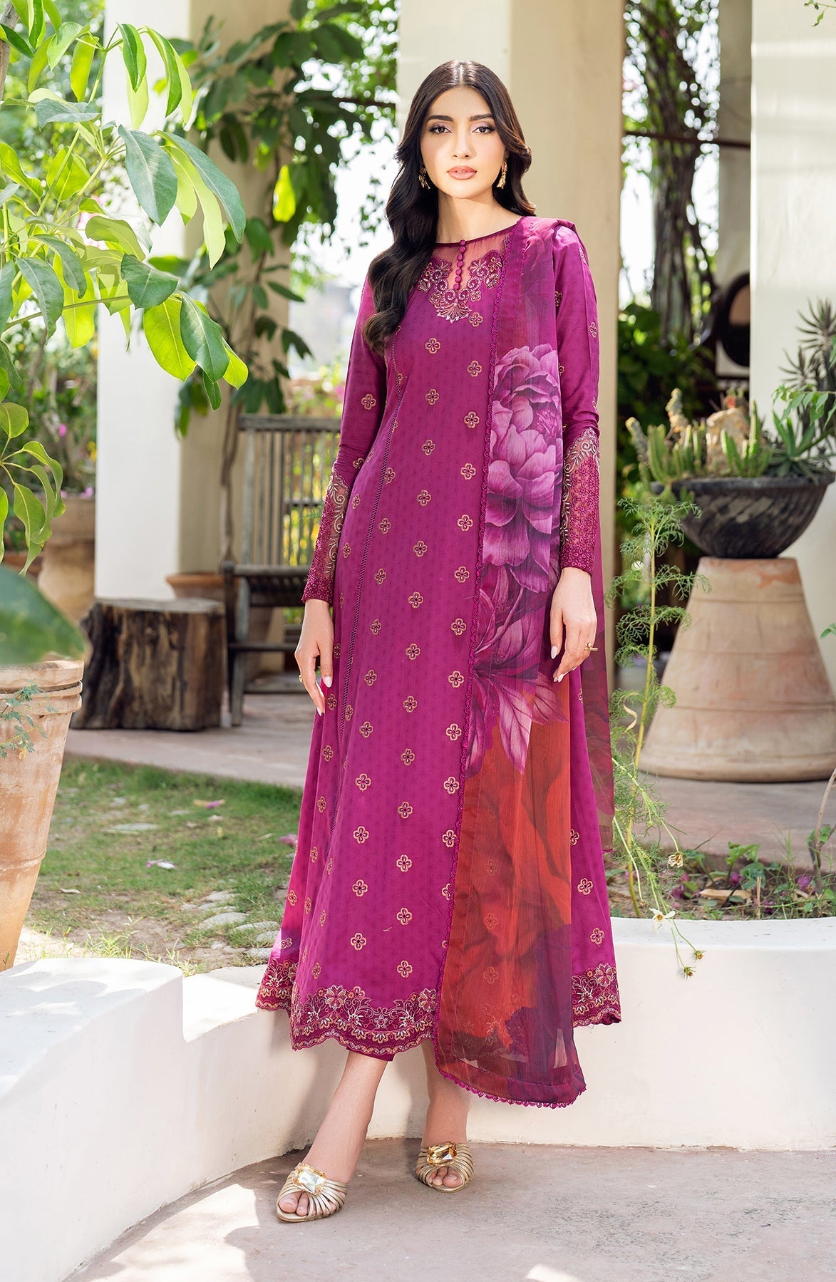 Zarif | Nura Textured Lawn 25 | MEHMAL