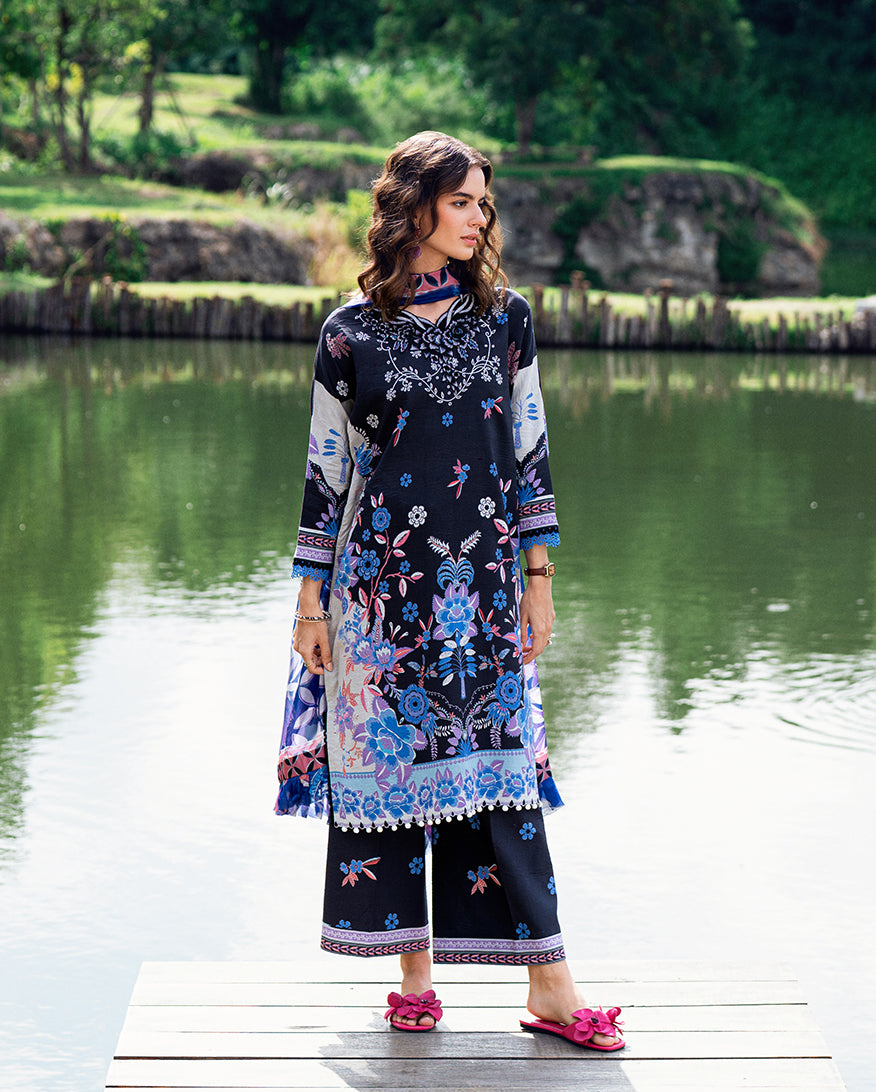 Roheenaz | Garden Veal Printed Lawn 25 | BlackBerry Frost