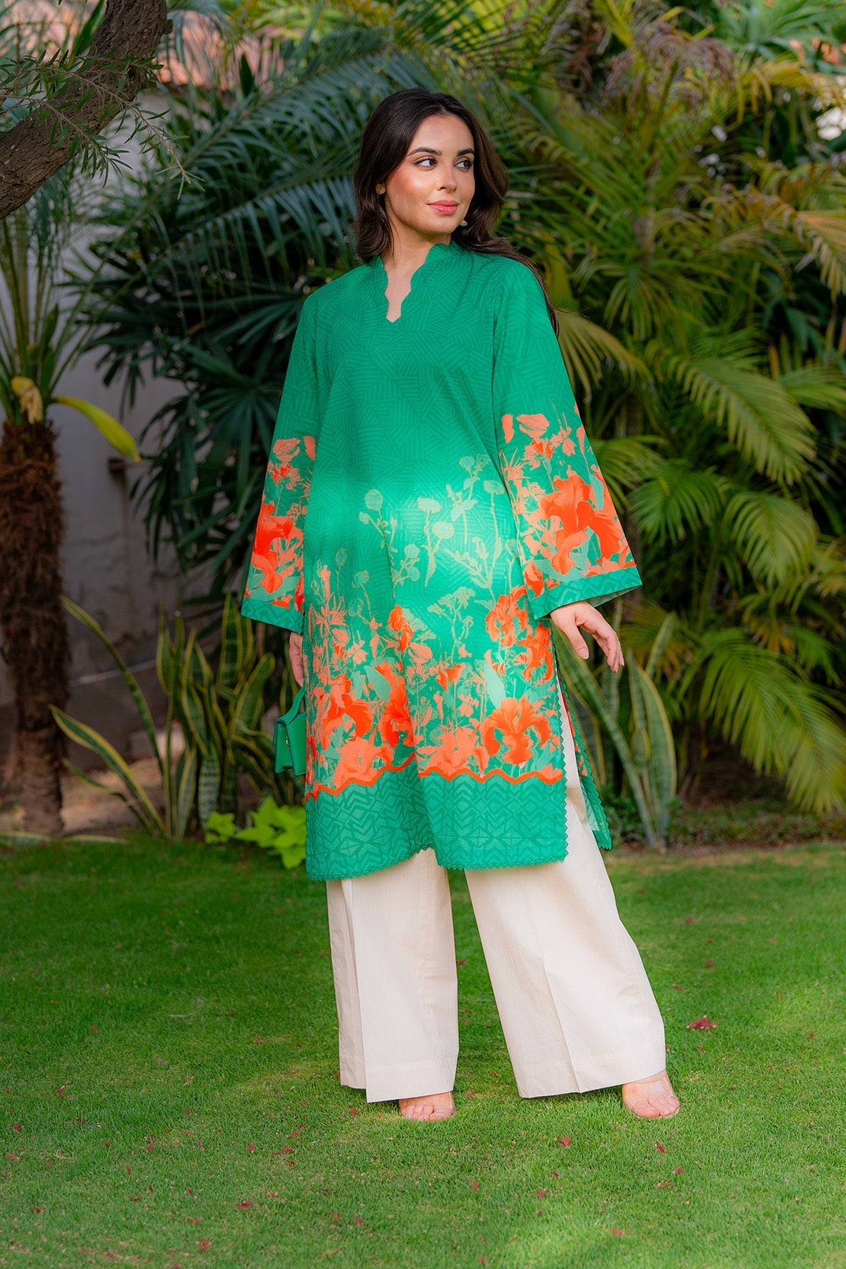 Sahar | Selene Vol 2 | Botanic Rouge