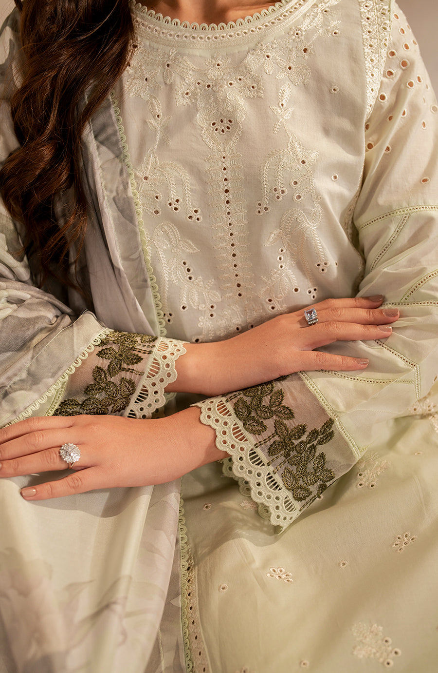 Zarif | Summer Lawn 25 | UNST-LWN-08 ROOHAL