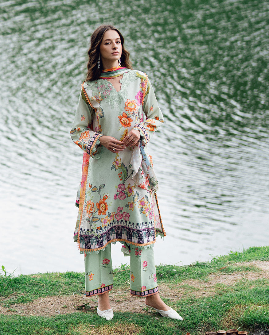 Roheenaz | Garden Veal Printed Lawn 25 | Crimson Whisper