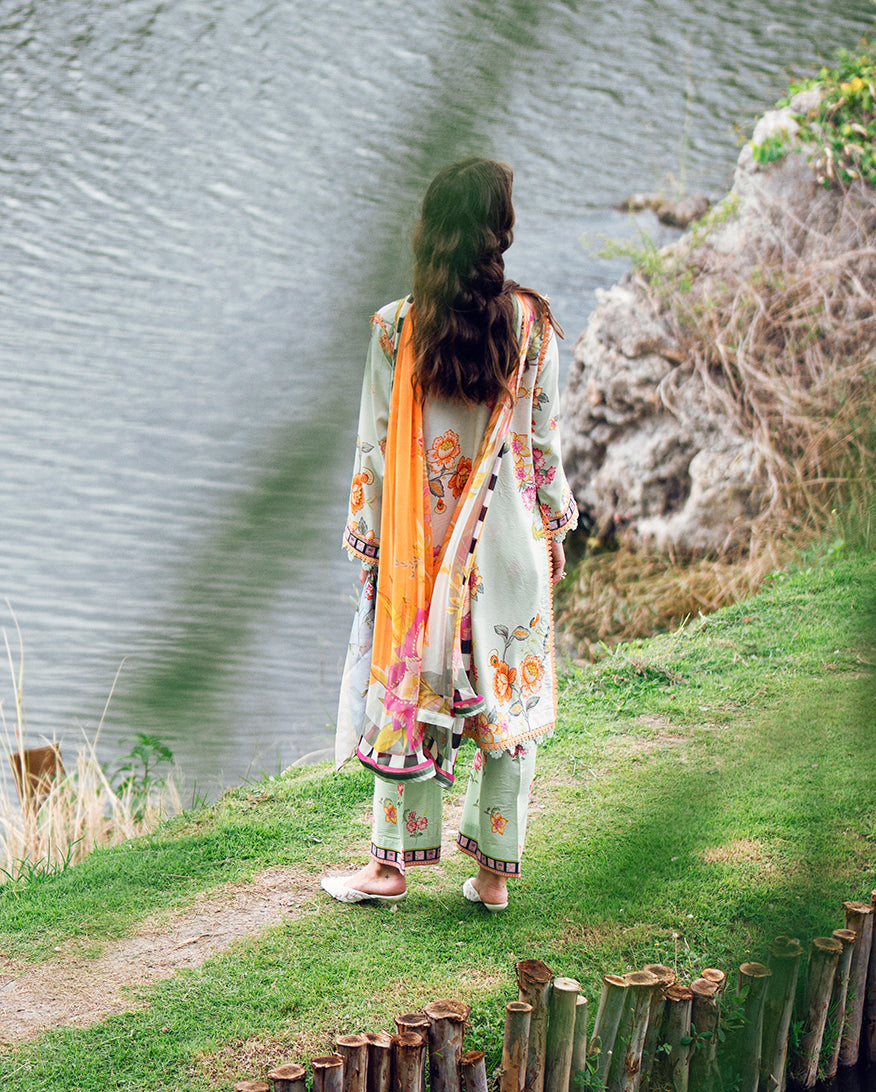 Roheenaz | Garden Veal Printed Lawn 25 | Crimson Whisper