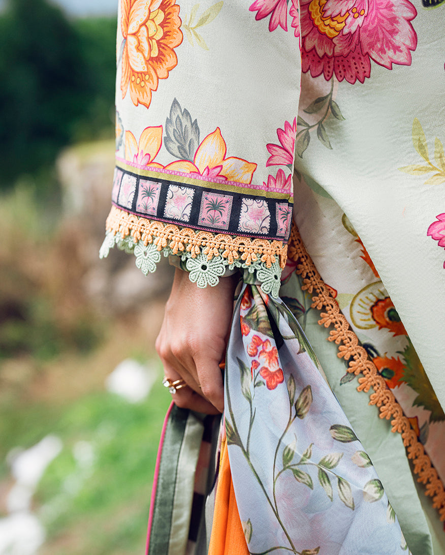 Roheenaz | Garden Veal Printed Lawn 25 | Crimson Whisper