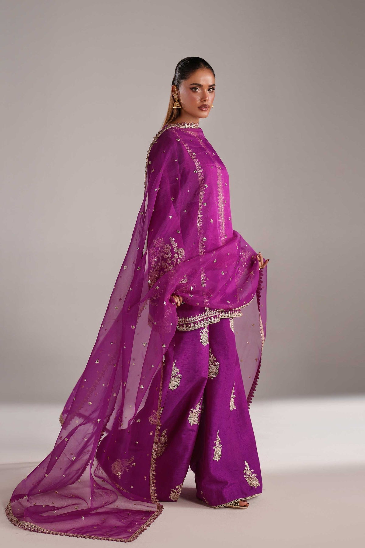 Akbar Aslam | Formal Pret | Shaffa