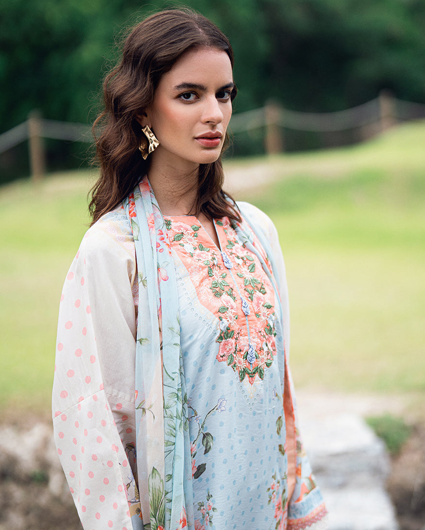 Roheenaz | Garden Veal Printed Lawn 25 | Cloudberey glaze