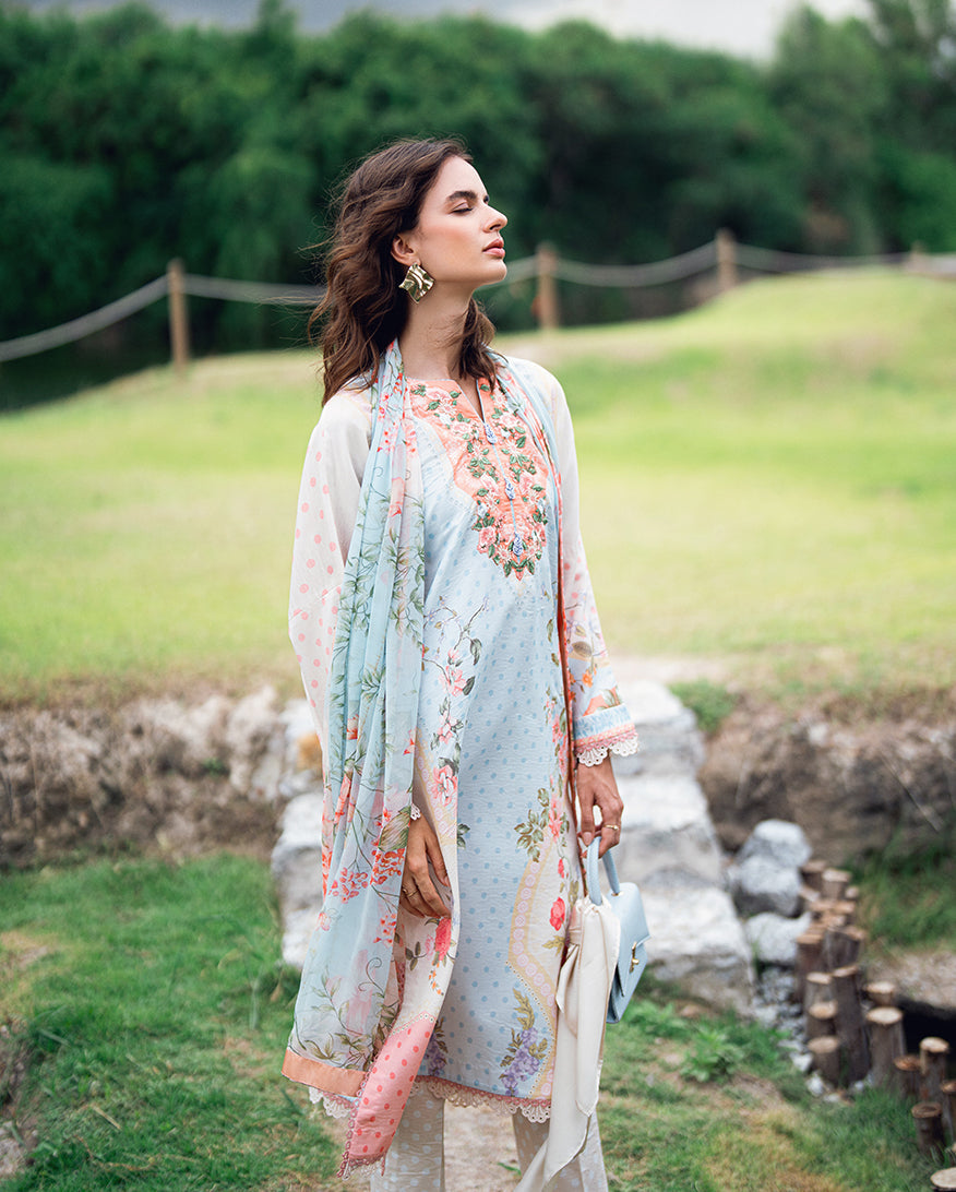 Roheenaz | Garden Veal Printed Lawn 25 | Cloudberey glaze