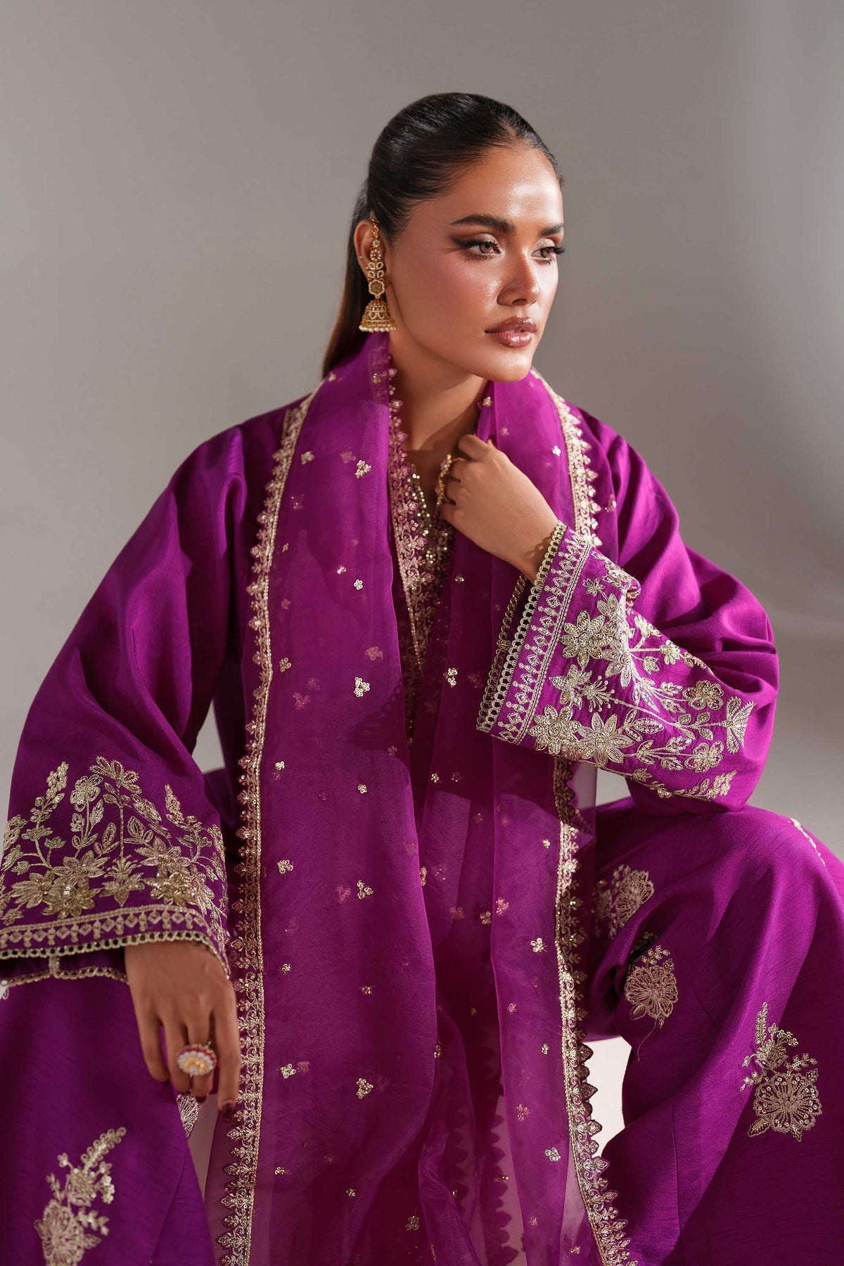 Akbar Aslam | Formal Pret | Shaffa