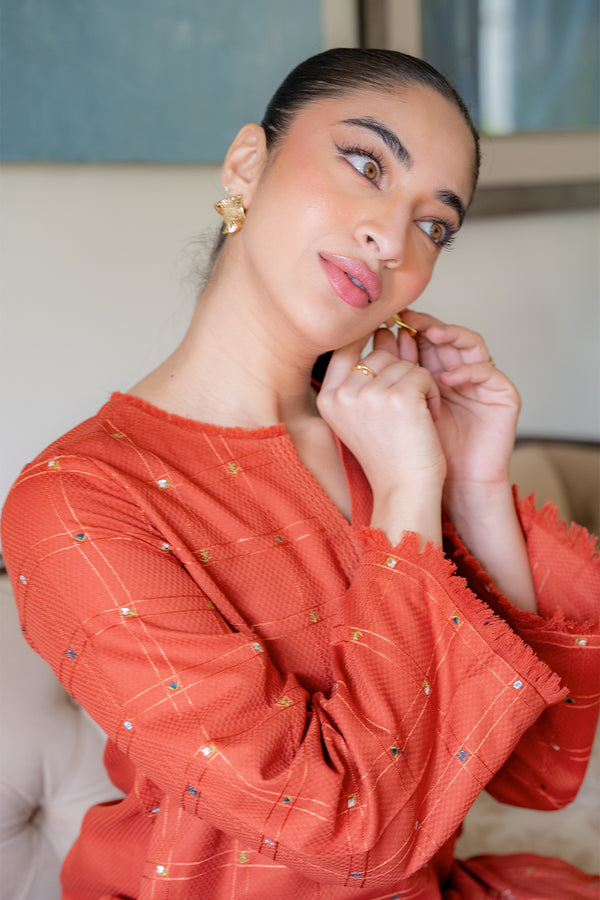 Sahar | Pre Essential Emb Edit | Mandarin Mist