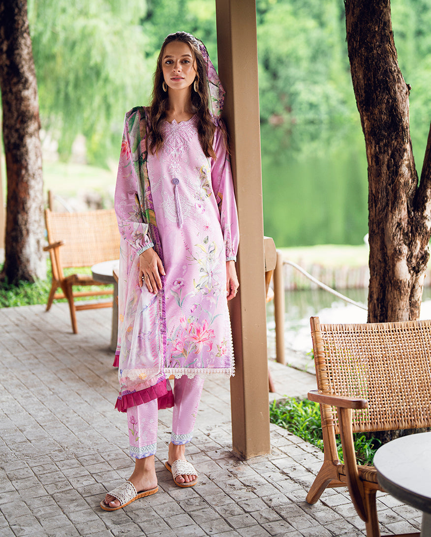 Roheenaz | Garden Veal Printed Lawn 25 | Rosey Daze