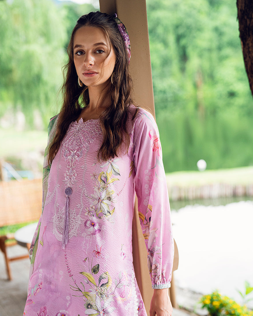 Roheenaz | Garden Veal Printed Lawn 25 | Rosey Daze