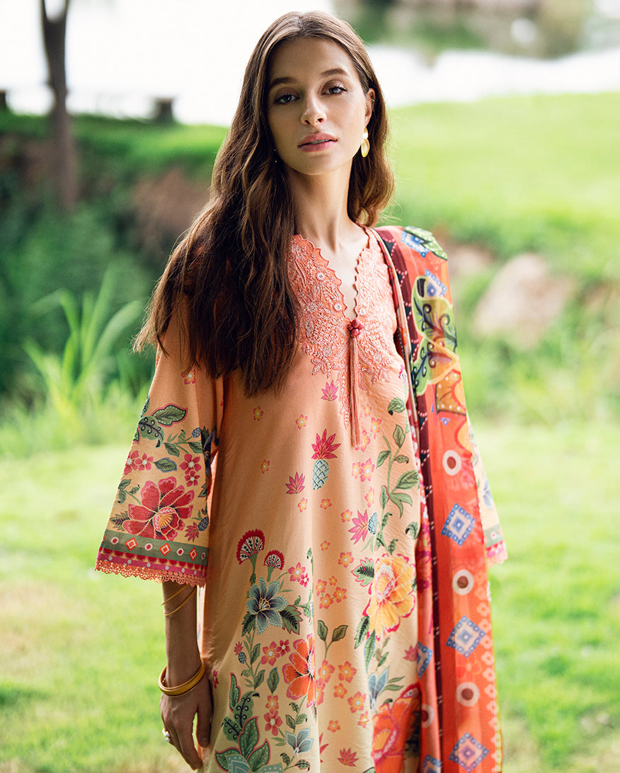 Roheenaz | Garden Veal Printed Lawn 25 | Petal Glaze