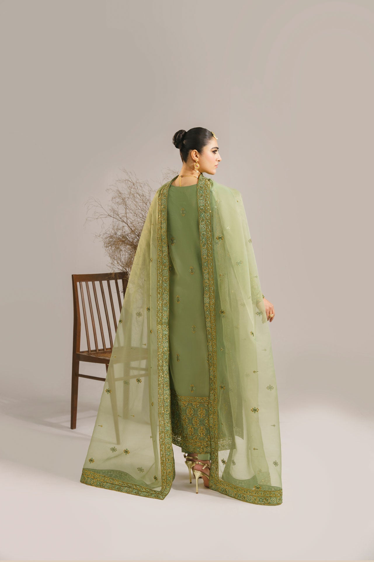 Akbar Aslam | Formals | Fareena