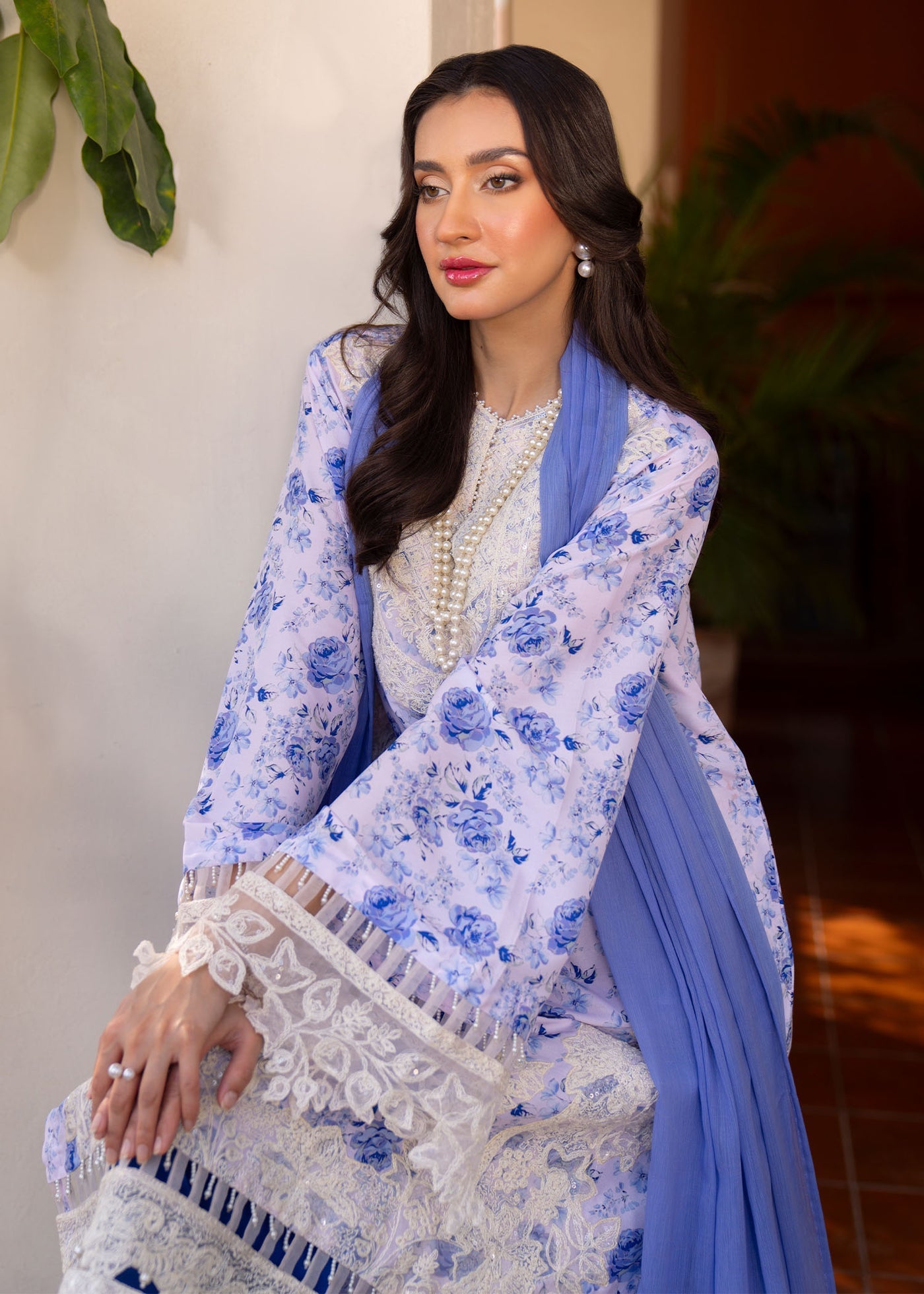 Myeesha | Lamhay Luxury Lawn 25 | Aasma