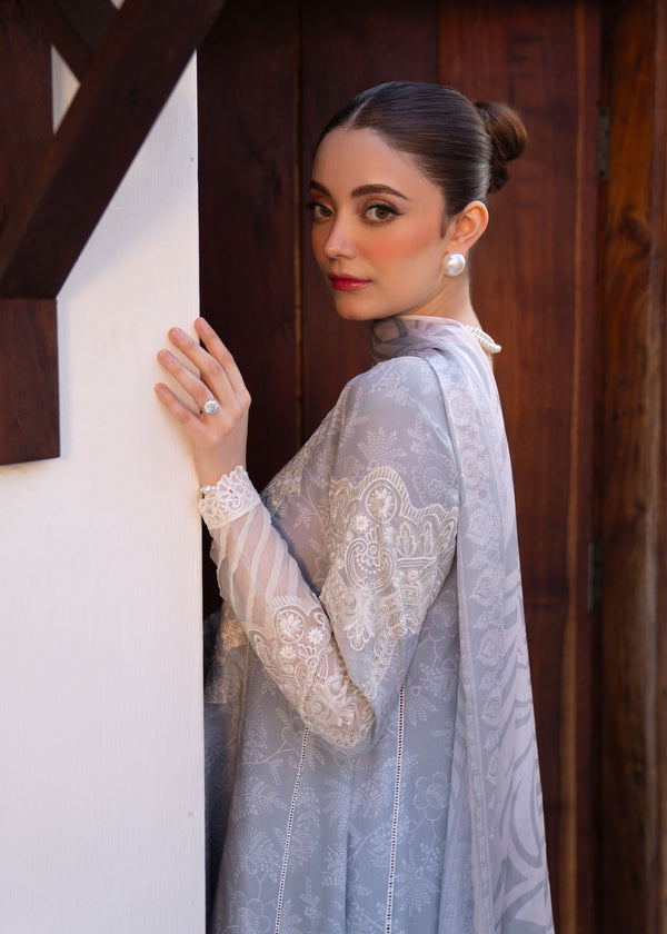 Myeesha | Lamhay Luxury Lawn 25 | Aabroo