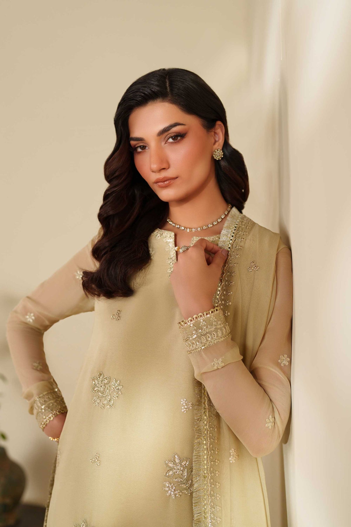 Akbar Aslam | Formal Pret | Hoor