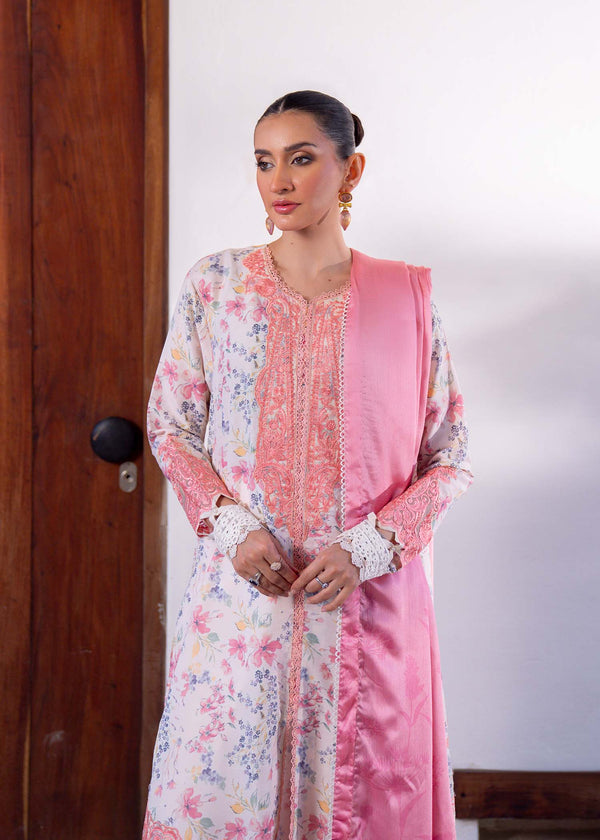 Myeesha | Lamhay Luxury Lawn 25 | Nazneen