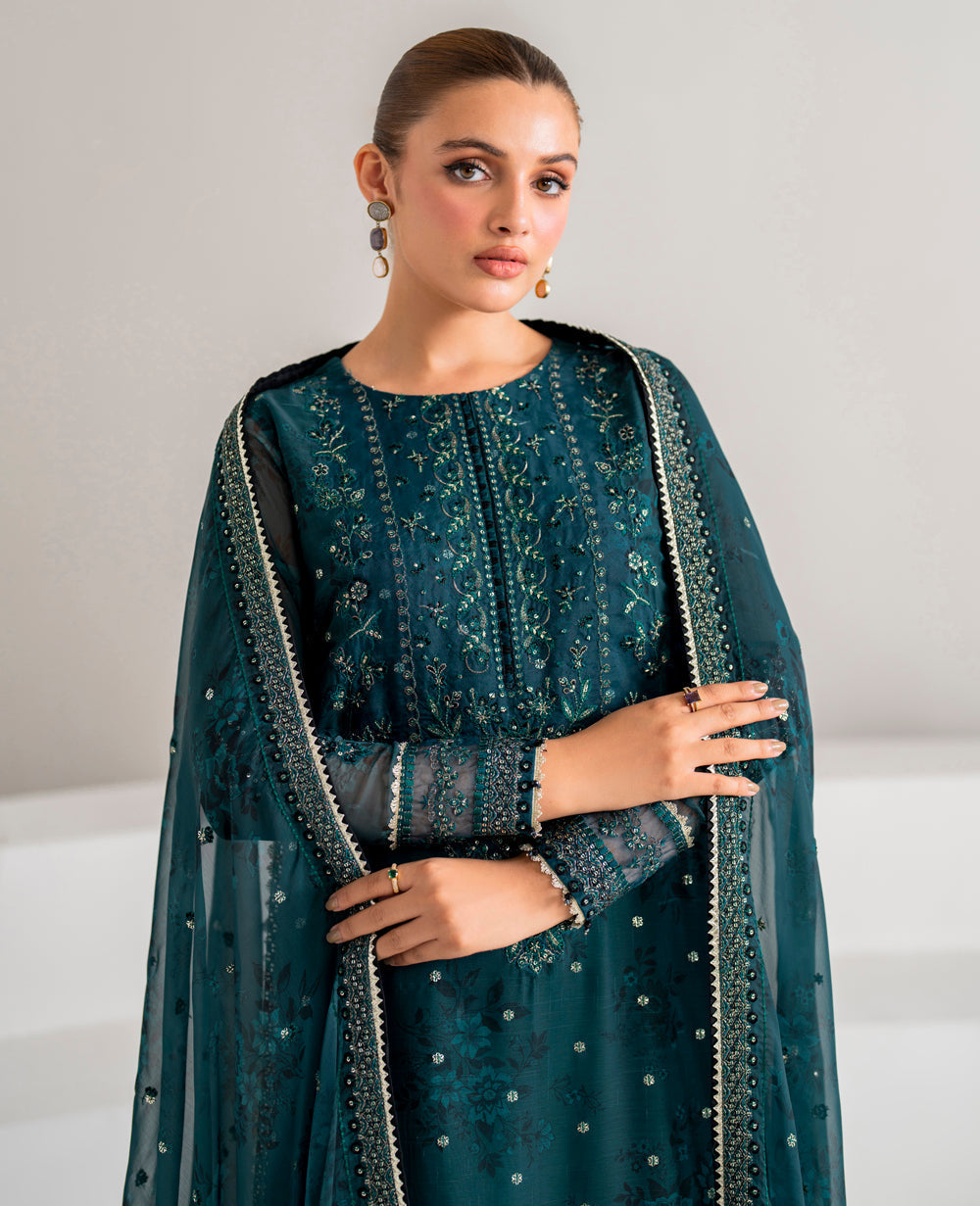 Xenia Formals | Raahi Luxury Formals | AURA - Official Xenia Formals - Agha Fabrics UK