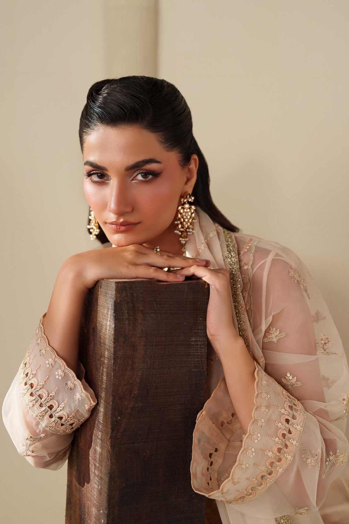 Akbar Aslam | Formal Pret | Taupe