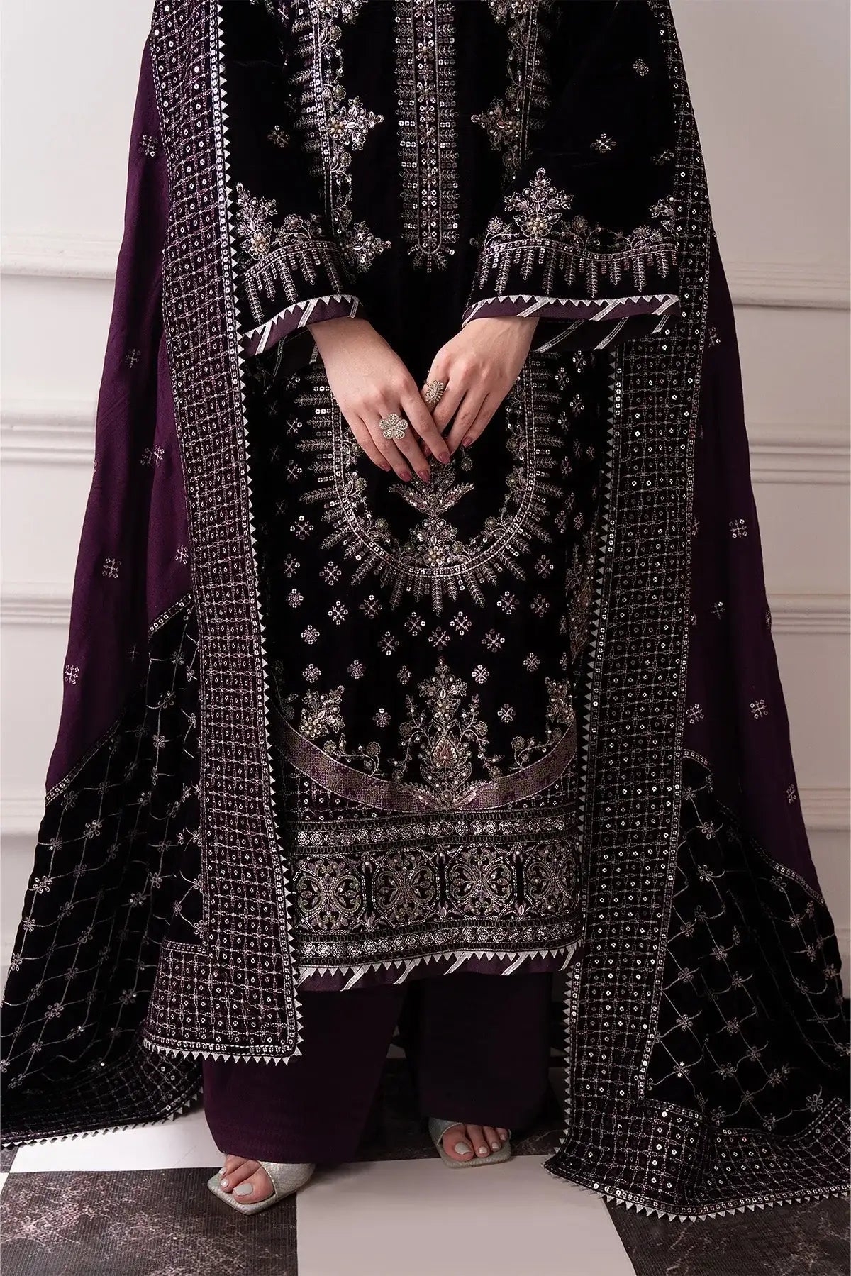 Raeesa Premium | Noirah Velvet | NV-001