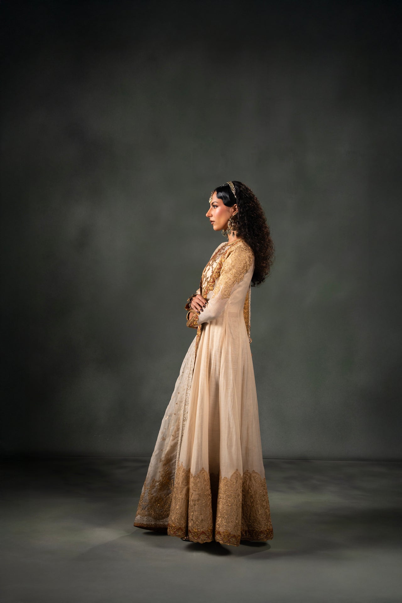 Nilofer Shahid | Mihrimah Formals | Hurram