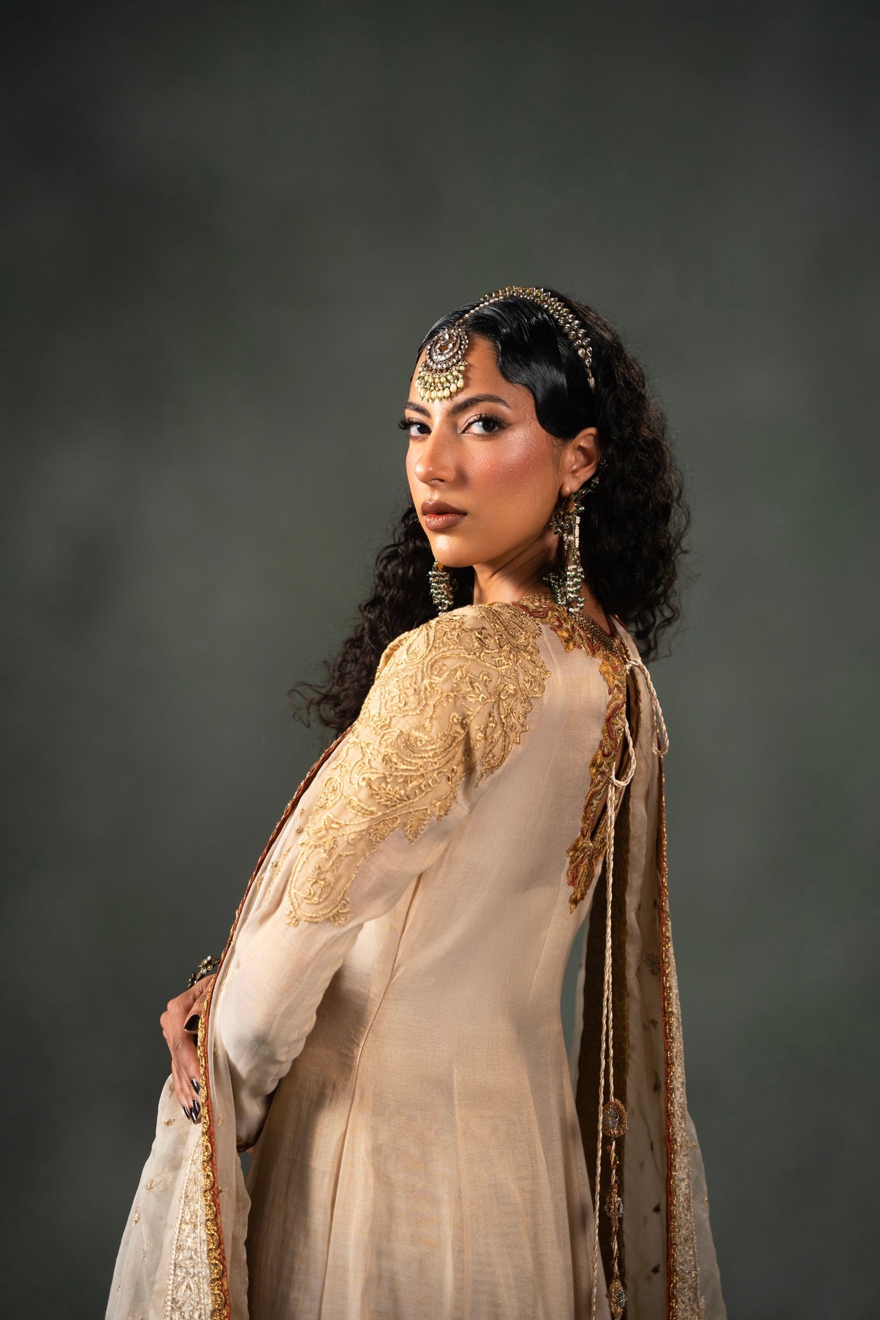 Nilofer Shahid | Mihrimah Formals | Hurram