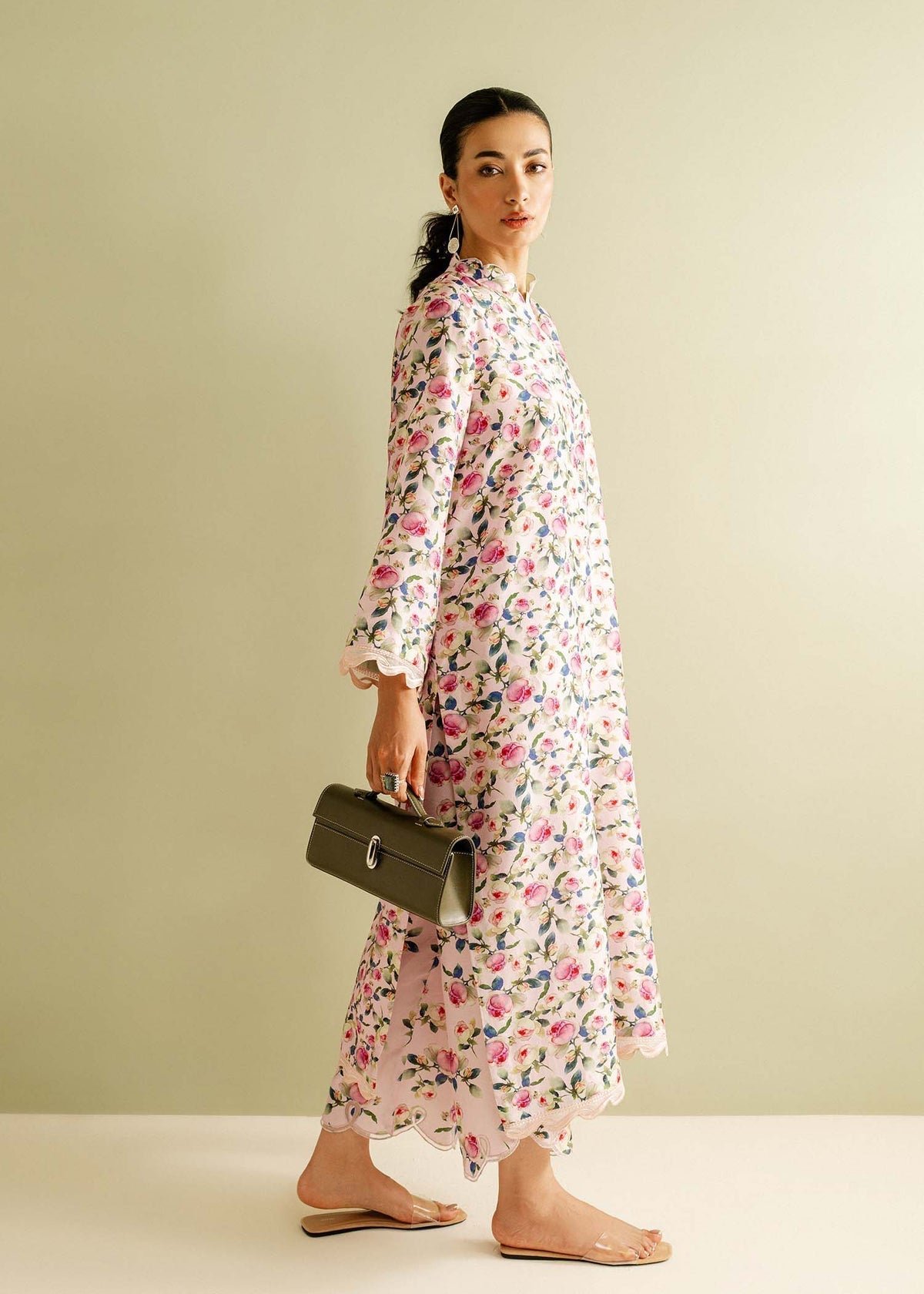 Mahgul | Ayanas Garden | Rosetta