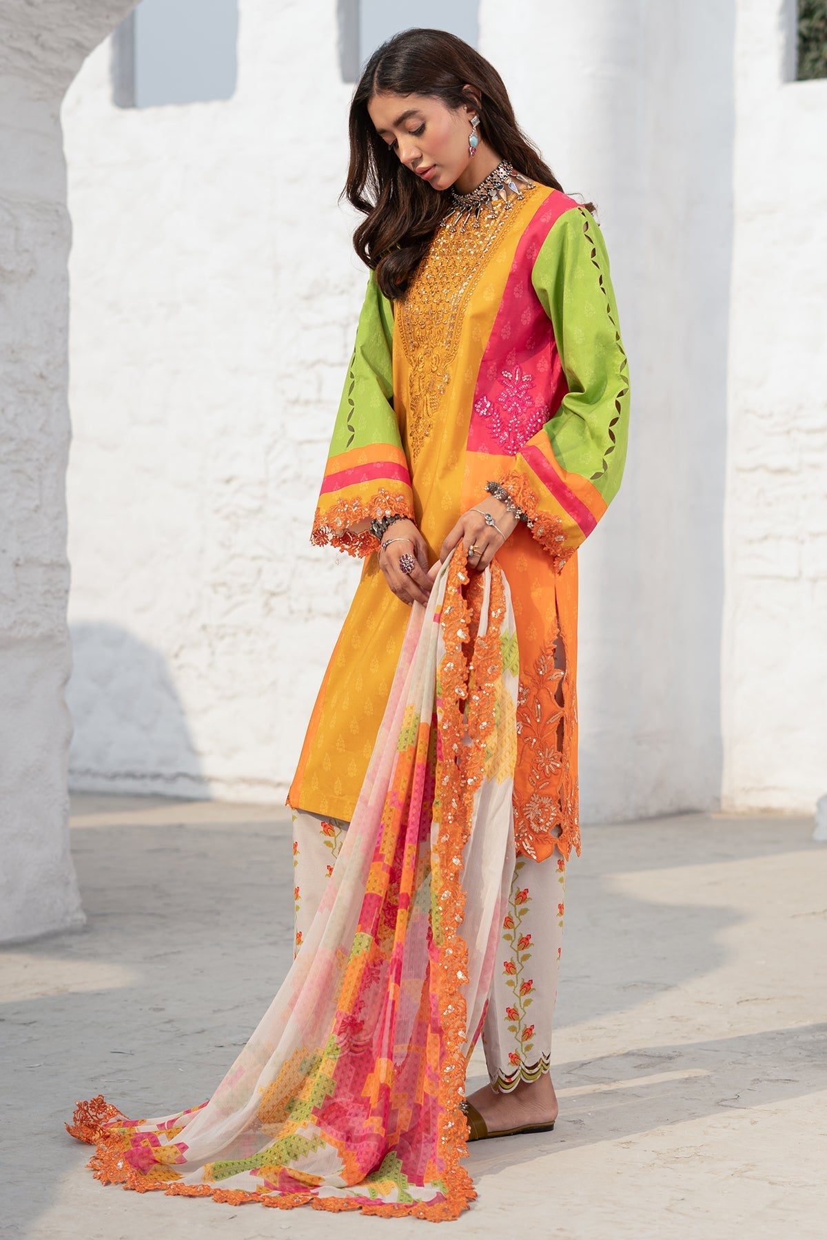 Charizma | Rangoli Lawn | CRO5-06