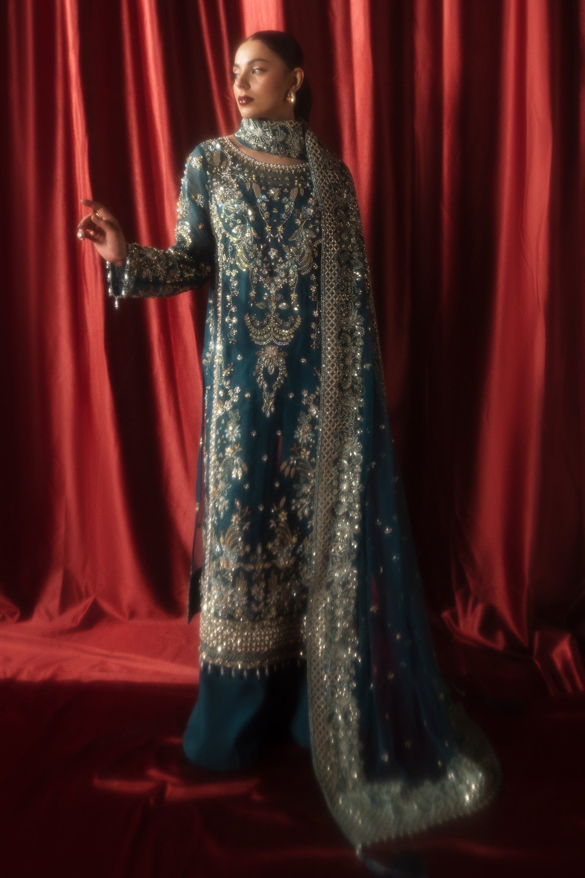 Mina Kashif | Kahani Formals | Arshia