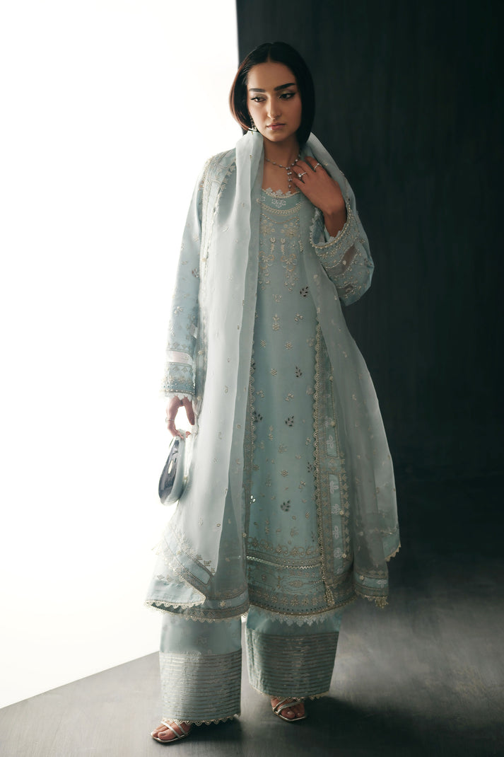 Nyra | Silk Pret A Porter 25 | Avisa