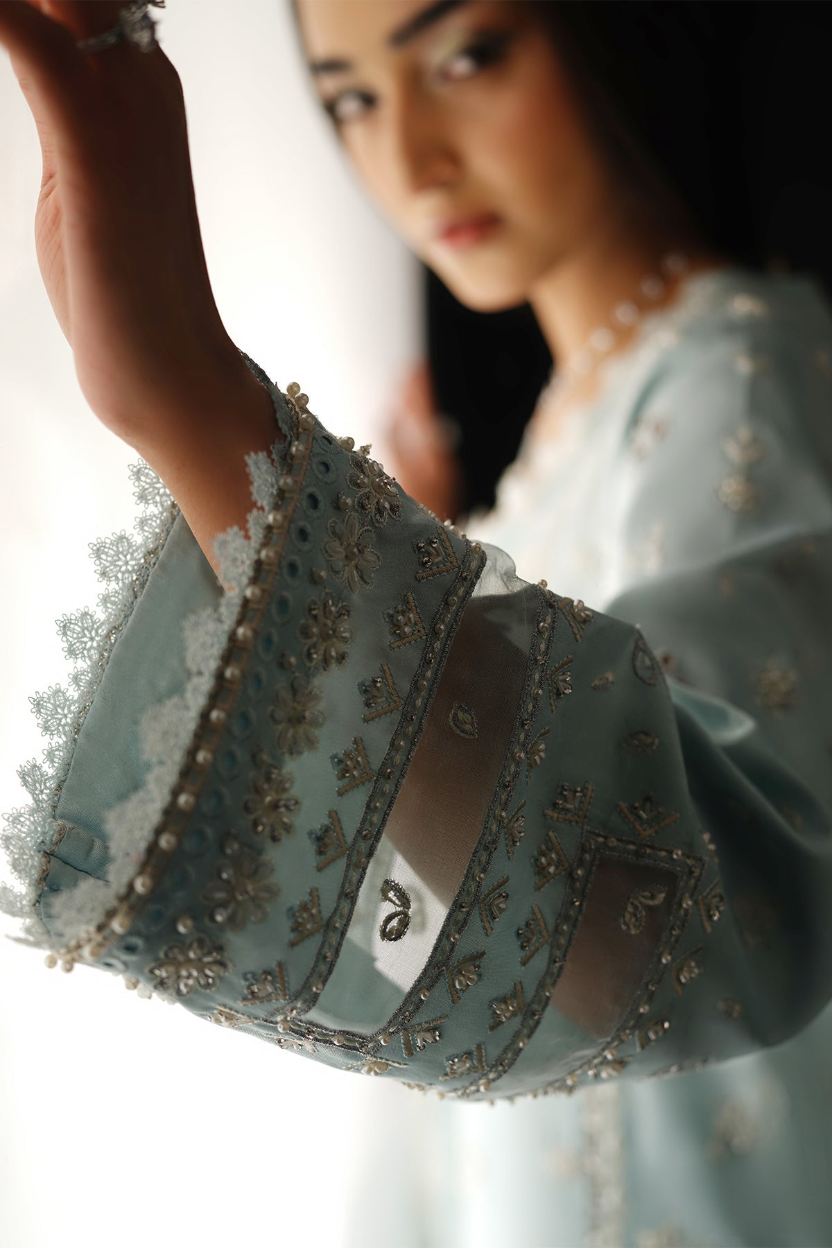 Nyra | Silk Pret A Porter 25 | Avisa