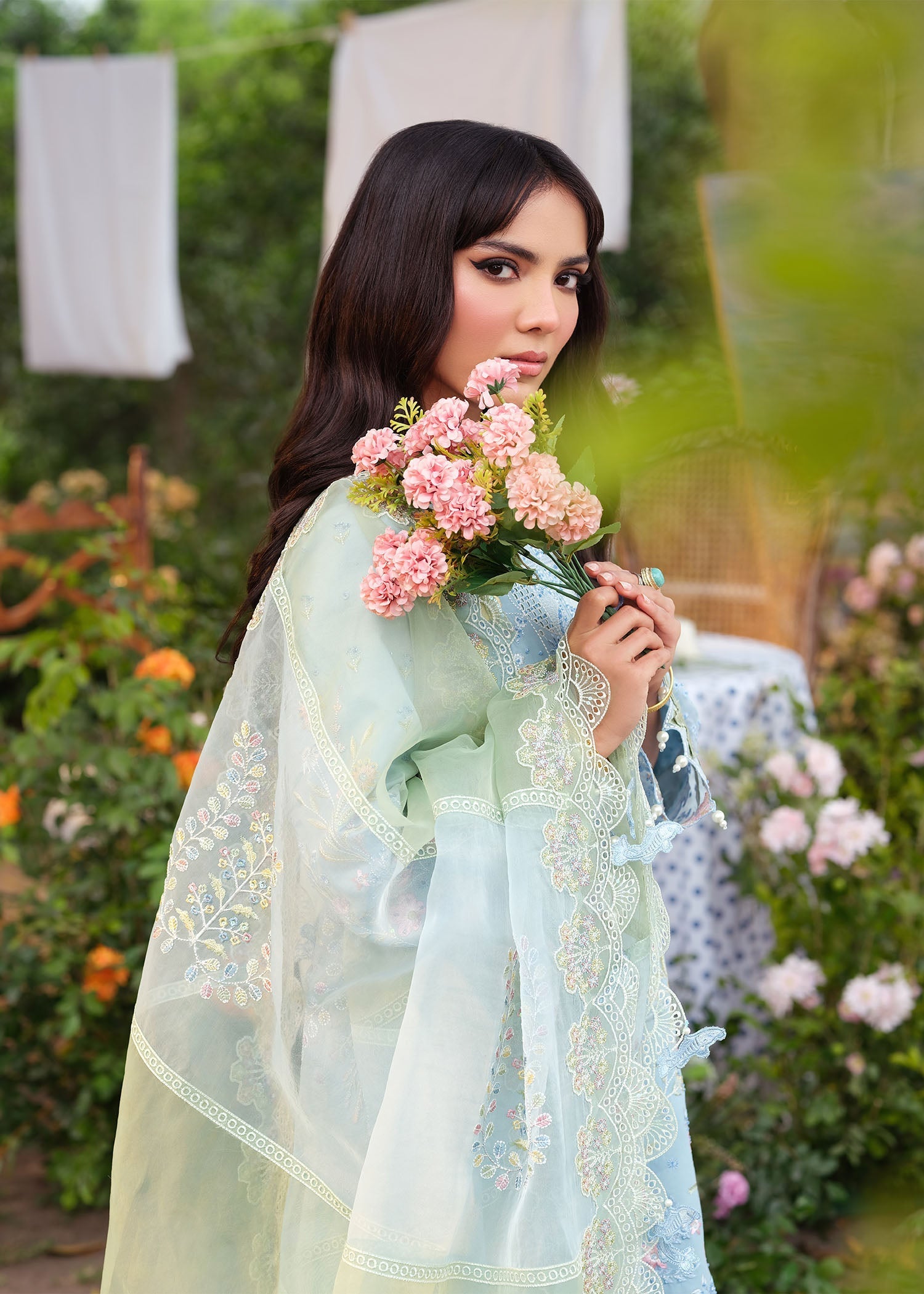Zarizaa | Echelon Lawn | AZURE