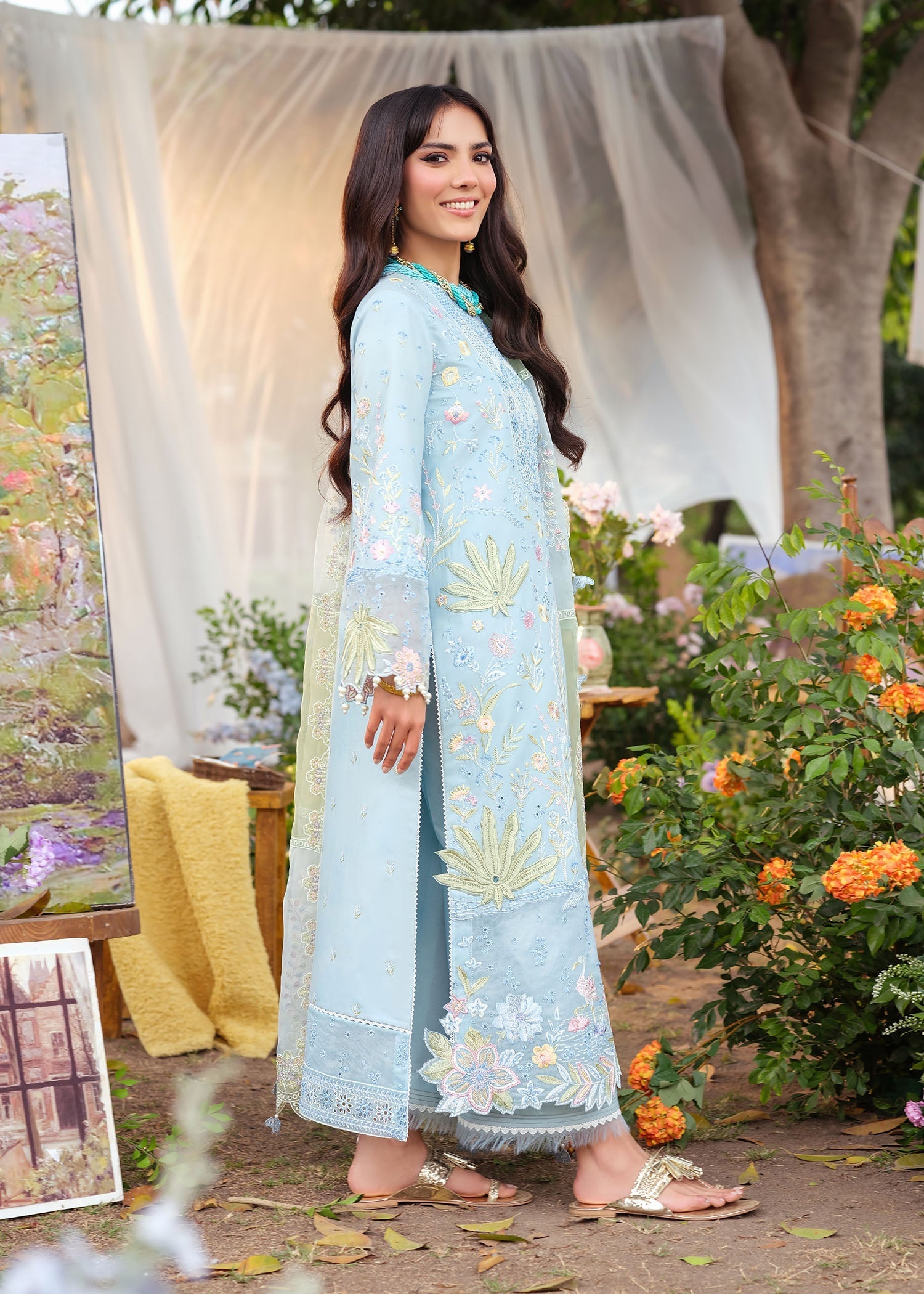 Zarizaa | Echelon Lawn | AZURE
