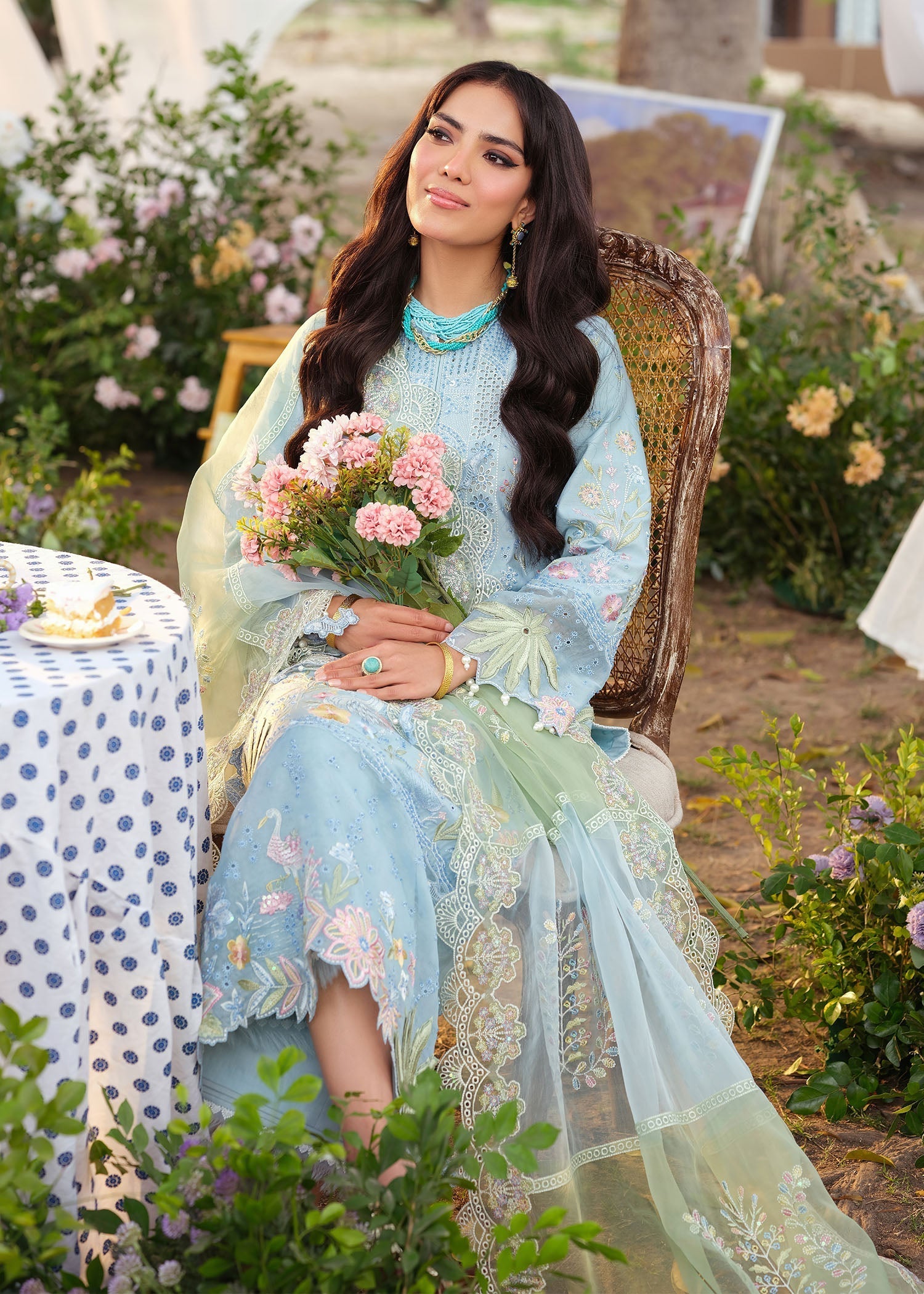 Zarizaa | Echelon Lawn | AZURE