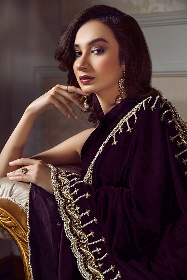 Mehak Yaqoob | Guzel Luxury Formals | Isleen