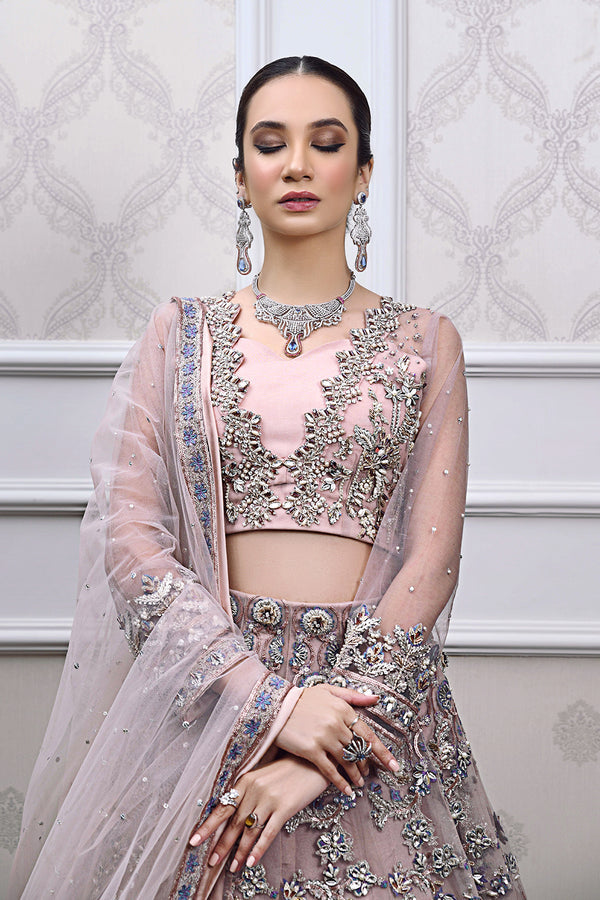 Mehak Yaqoob | Guzel Luxury Formals | Aylin
