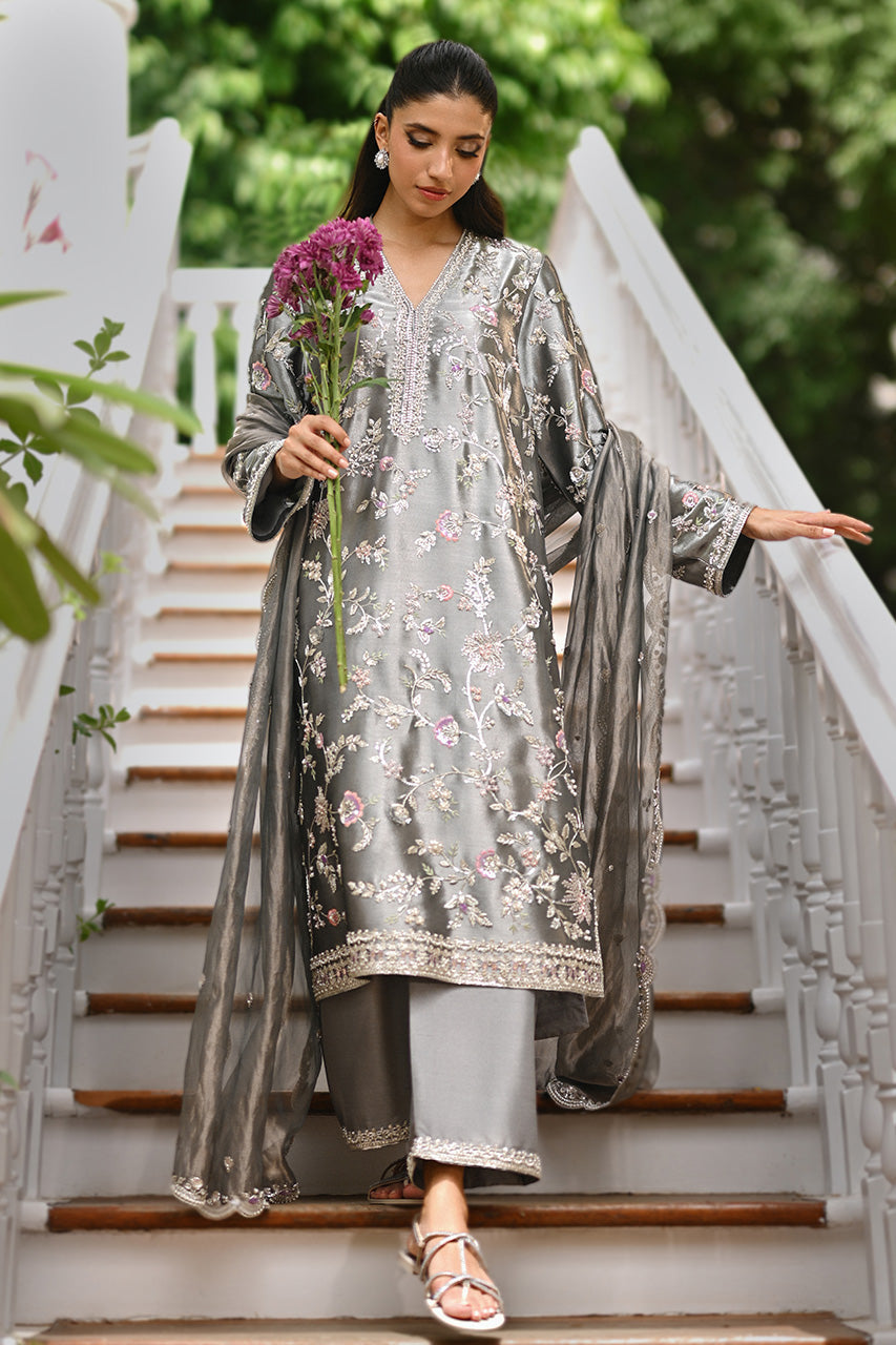 Sania Maskatiya | Fall Festive Shimmer | Gaia