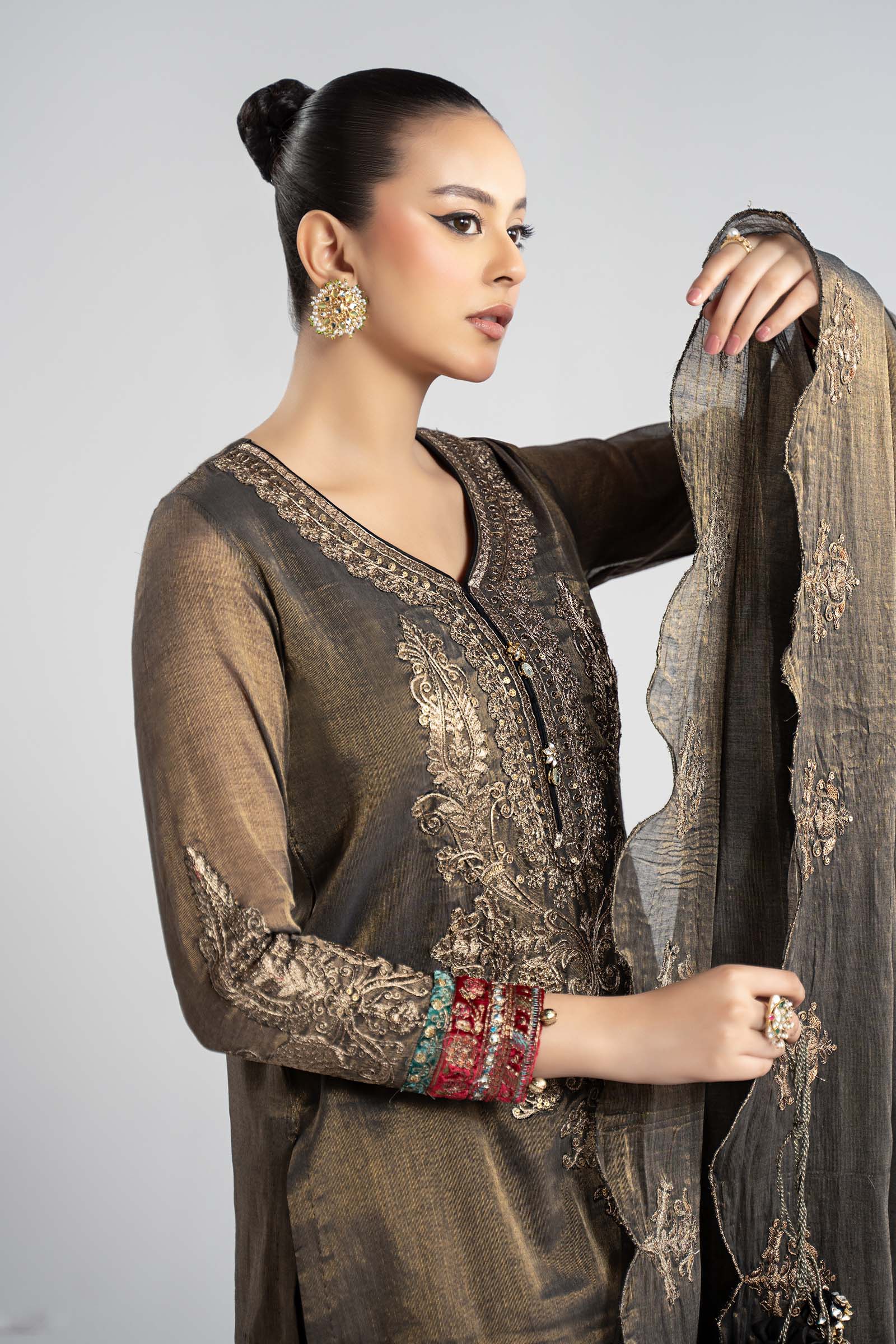 Maria B | Luxury Winter Pret 25 | DW-W25-01-Black