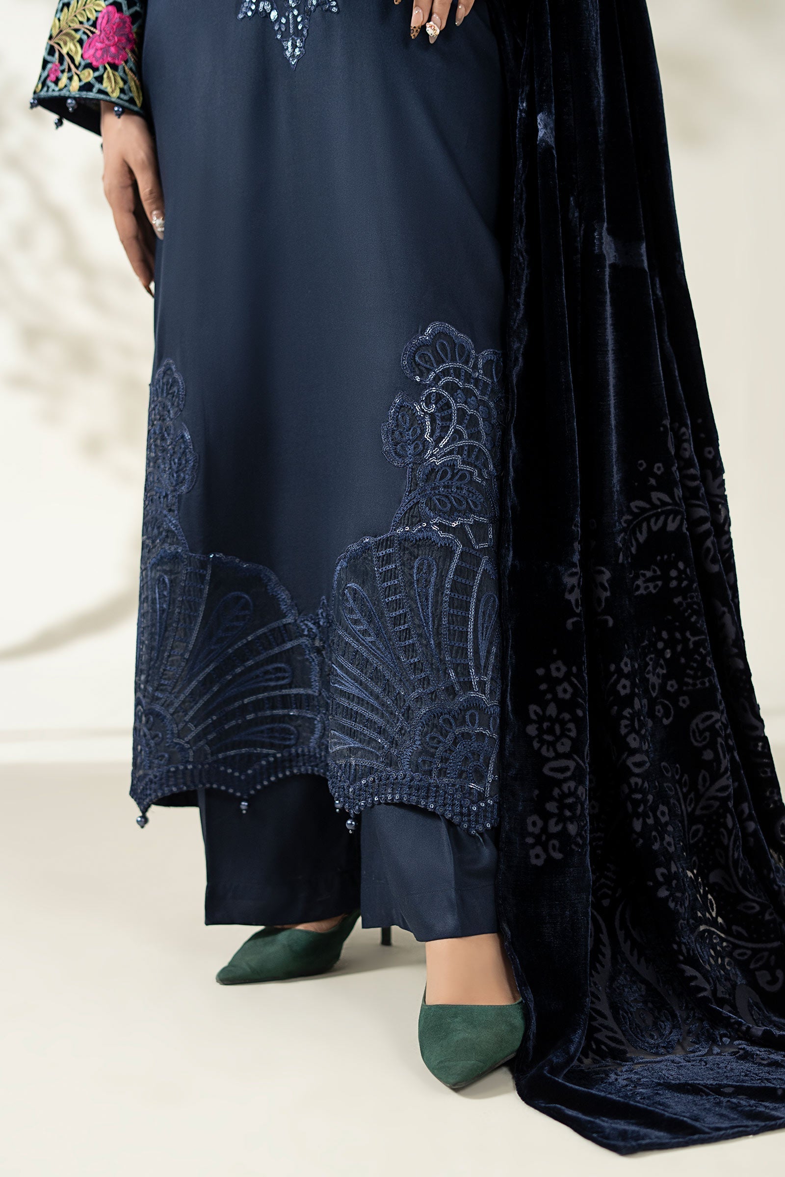 Maria B | Luxury Winte r Pret 25 | DW-W25-20-Blue