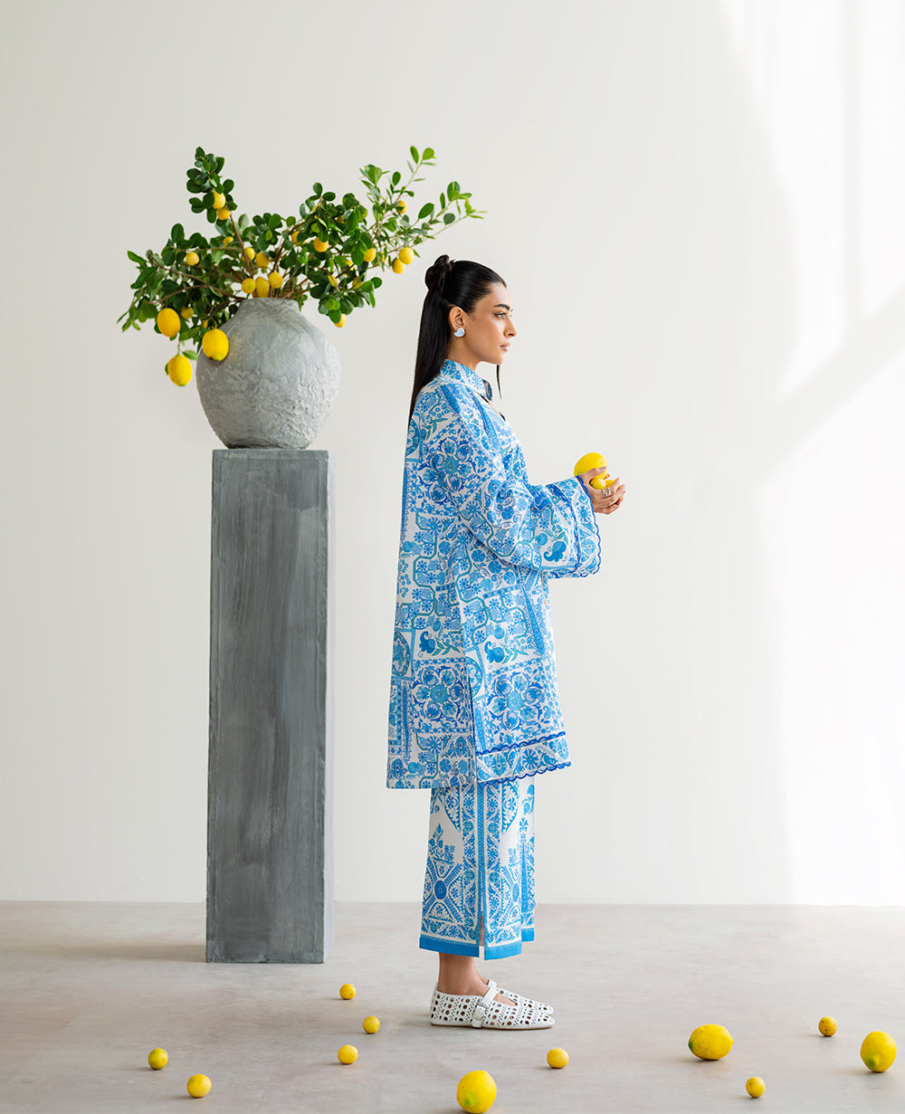 Republic Womenswear | Essentials 25 | ES-183