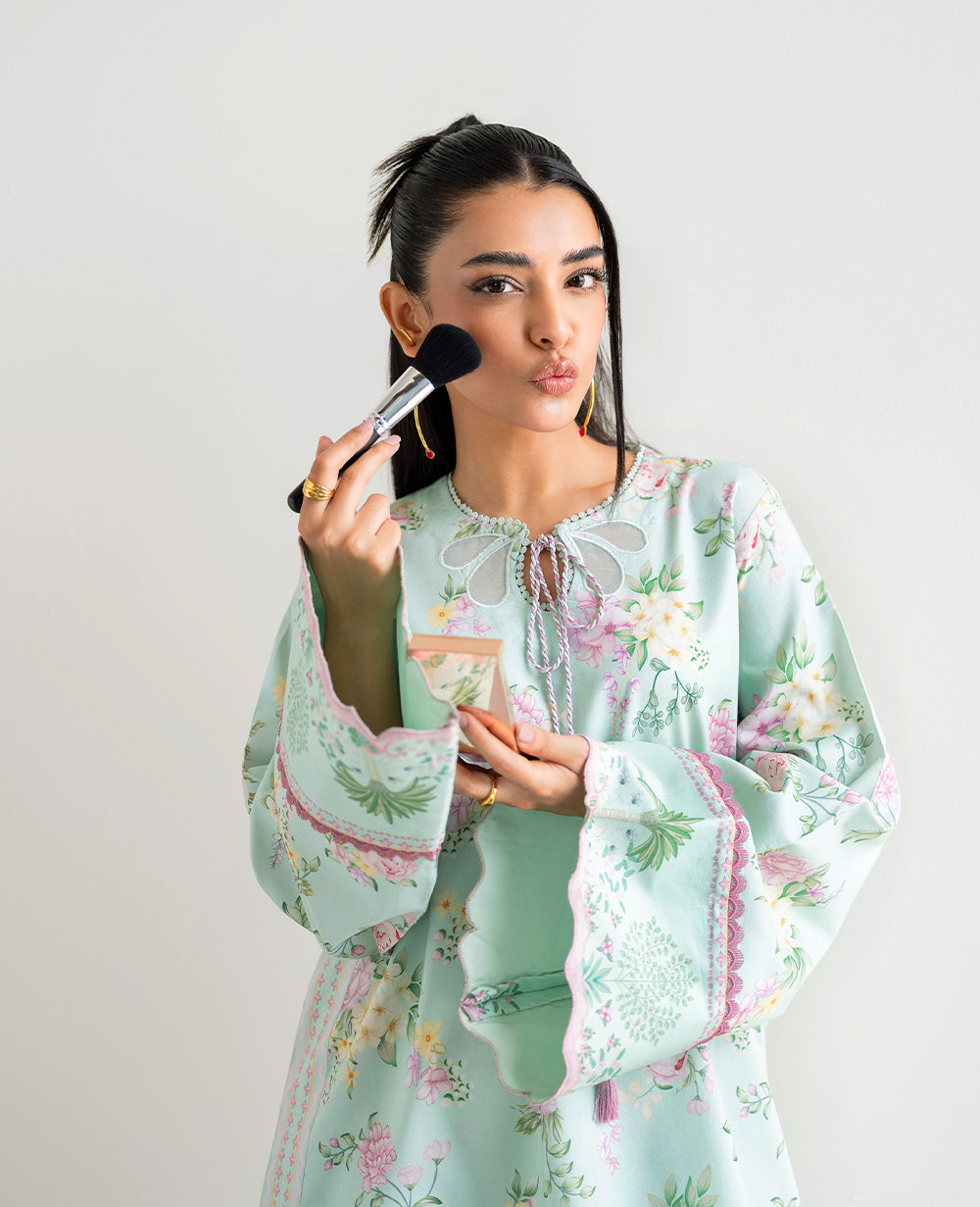 Republic Womenswear | Essentials 25 | ES-185