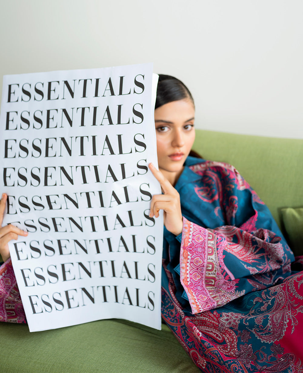 Republic Womenswear | Essentials 25 | ES-202