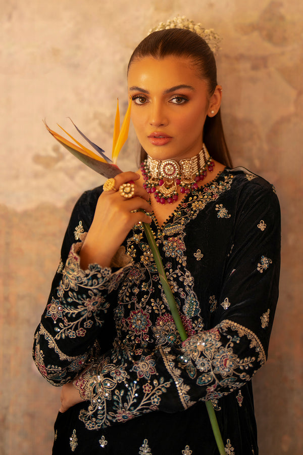 Emaan Adeel | Saanjh Velvet Collection 24 | Ishaan